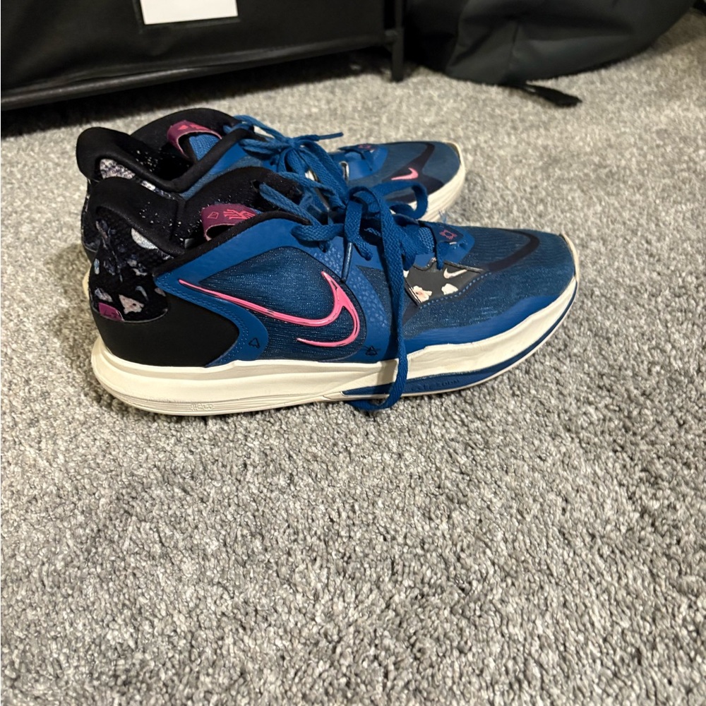 Nike Kyrie 5 Low